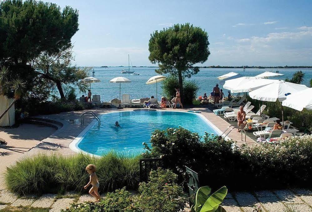 Nauthotel Grado Extérieur photo